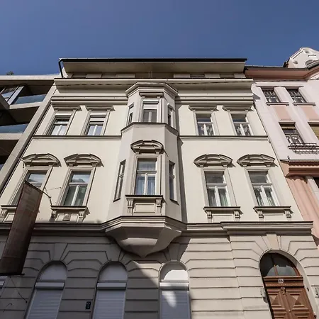 Relaxing Spacious Balcony Super Near Opera * Budapest