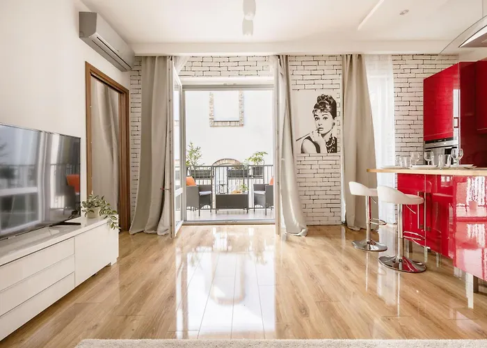 Relaxing Spacious Balcony Super Near Opera Apartment *