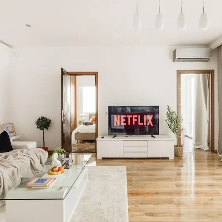 Relaxing Spacious Balcony Super Central Near Opera * Budapest