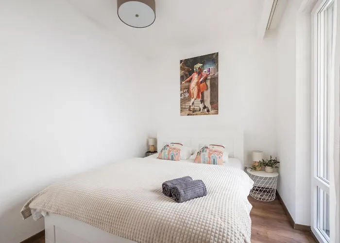 Relaxing Spacious Balcony Super Near Opera Appartement Boedapest