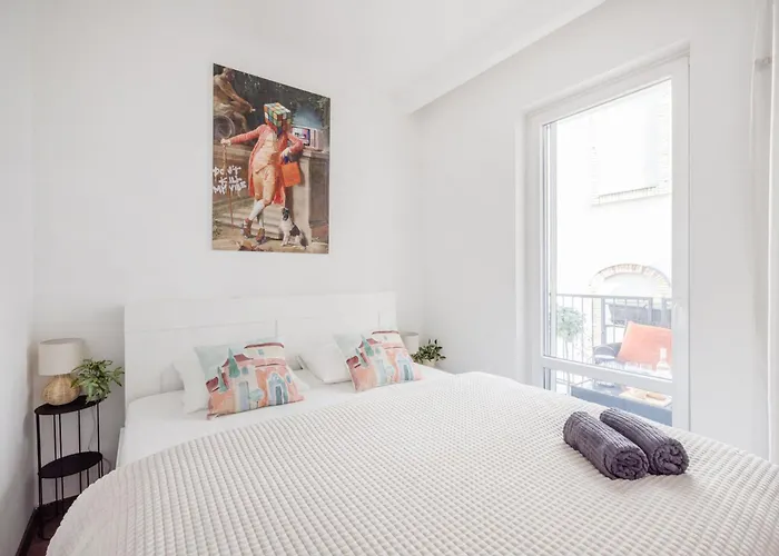 Relaxing Spacious Balcony Super Near Opera *
