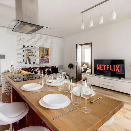 Apartament Relaxing Spacious Balcony Super Near Opera *