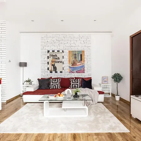 Relaxing Spacious Balcony Super Near Opera *